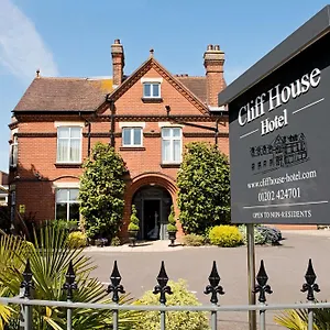 Cliff House Hotel